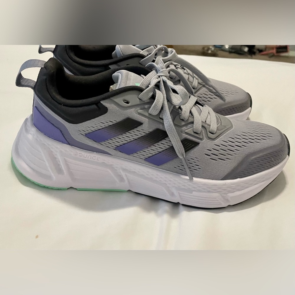 Adidas Running Shoes Size 7.5 NWT